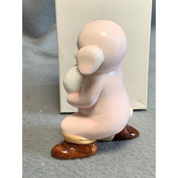 Danbury Mint Ham-et Pig Figurine with Cap - Picture 5 of 12